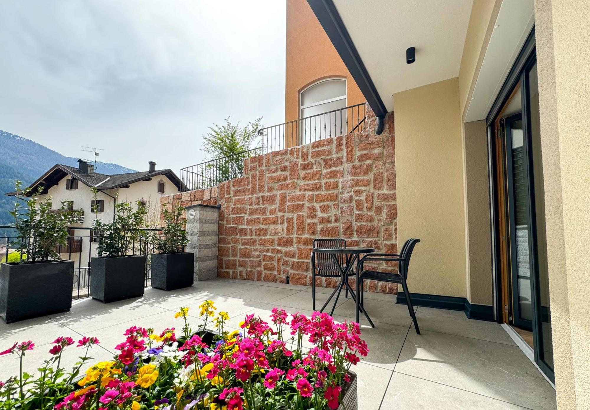 Vivi Suites & Spa - Boutique Guest House Molveno Exterior foto