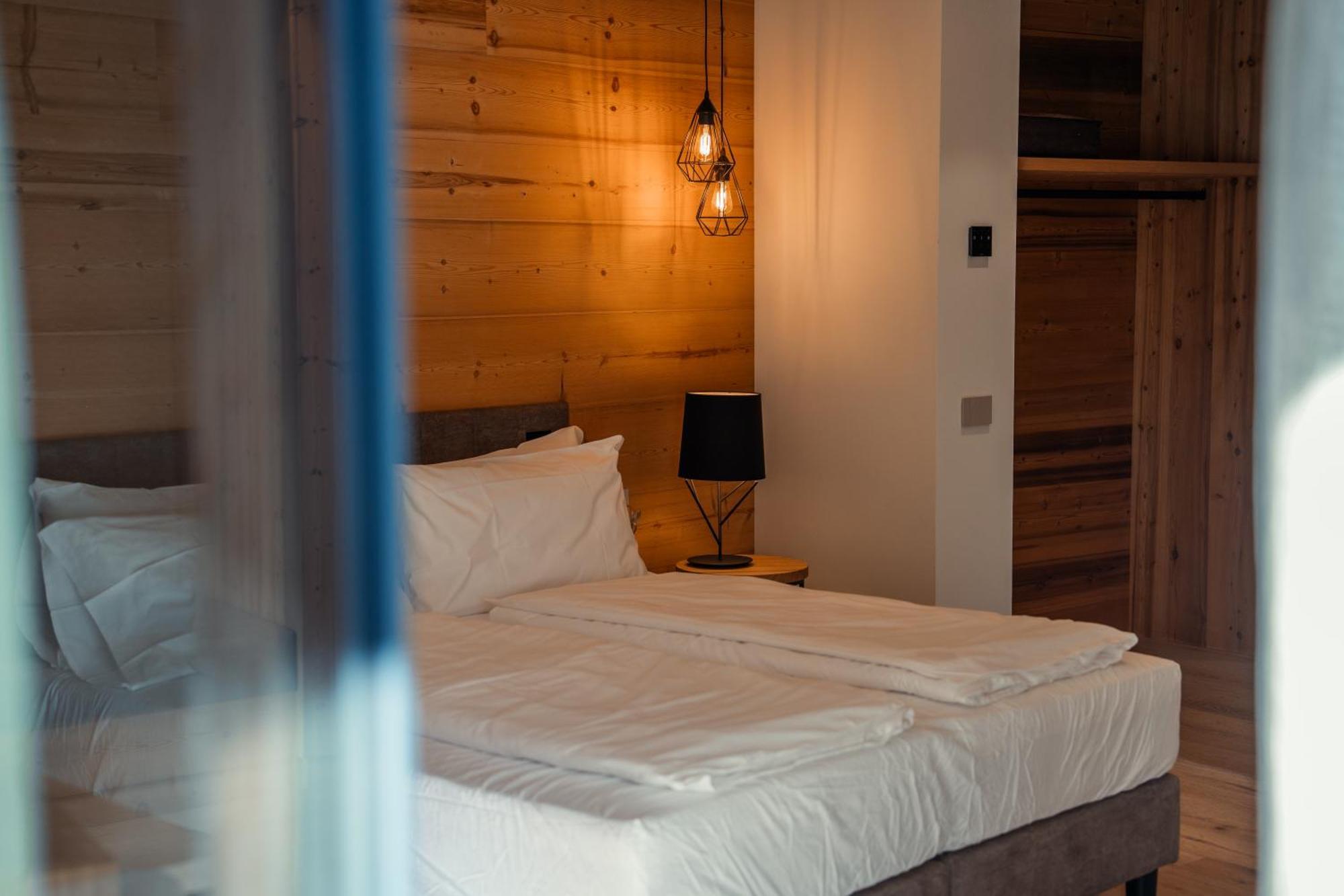 Vivi Suites & Spa - Boutique Guest House Molveno Exterior foto
